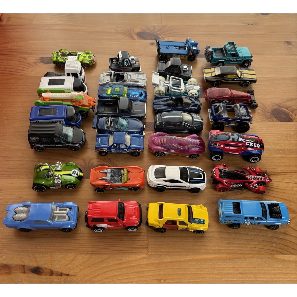 Hot Wheels & Matchbox Die Cast Car Lot Of 31
